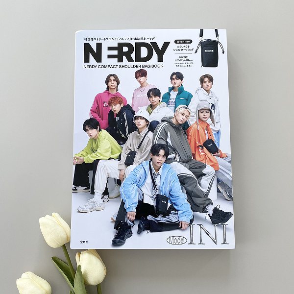 『NERDY COMPACT SHOULDER BAG BOOK』
