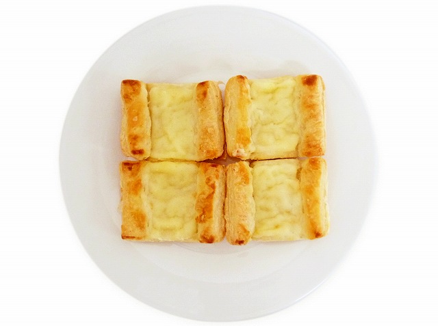 ７Ｐ　クリームチーズペストリー４個入