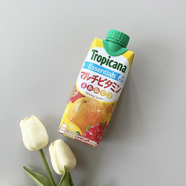 エッセンシャルズ マルチビタミン 330ml