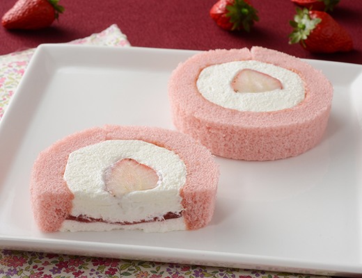 いちごのロールケーキ(いちごソース入り)