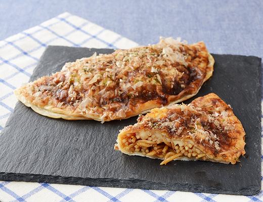 もちっとしたお好み焼き　焼きそば入