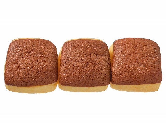 ７Ｐ　プリンみたいな　クリームパン３個入