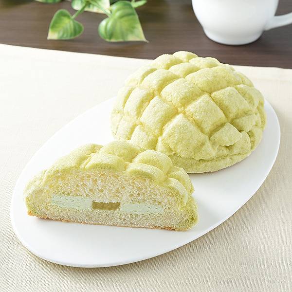 生メロンパン（メロンホイップ）