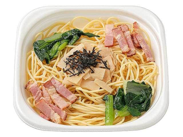 筍と小松菜とベーコンの和風パスタ