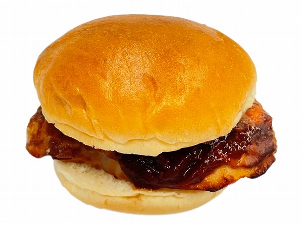 チリソースで食べるチキンバーガー