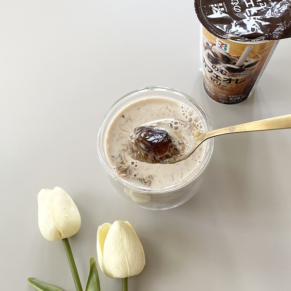 コーヒーゼリーがたっぷり入っています