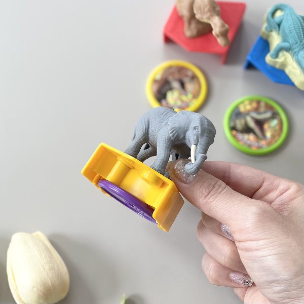 フィギュアにディスクをセット