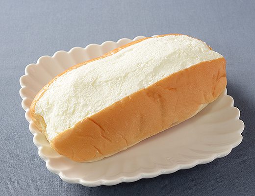 盛りすぎ！クリームロール