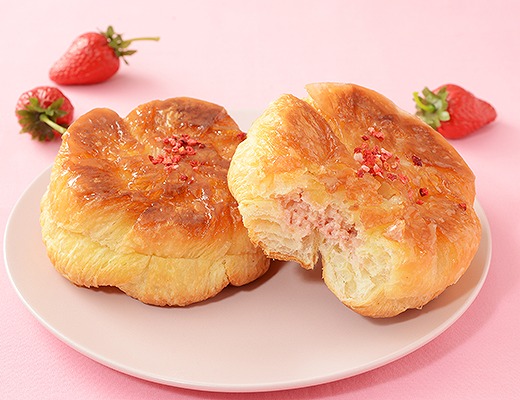 クイニーアマンサンド　苺バタークリーム