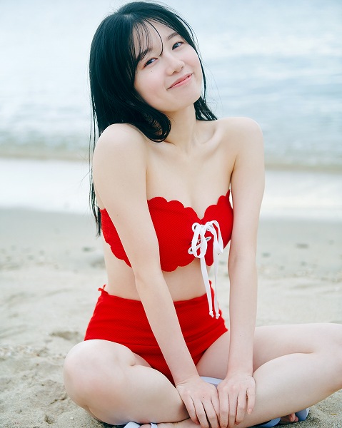 AKB48正鋳真優1st写真集『付き合ってください』