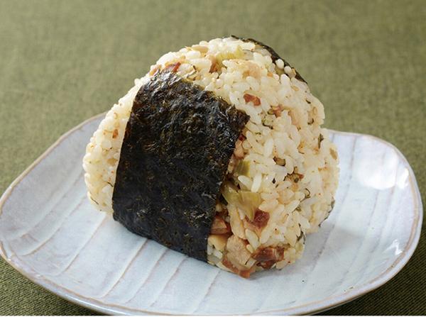 盛りすぎ！　高菜チャーシューおにぎり