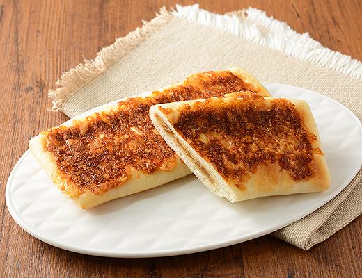 もっちりとしたパニーニ　てりやきチキンたまご