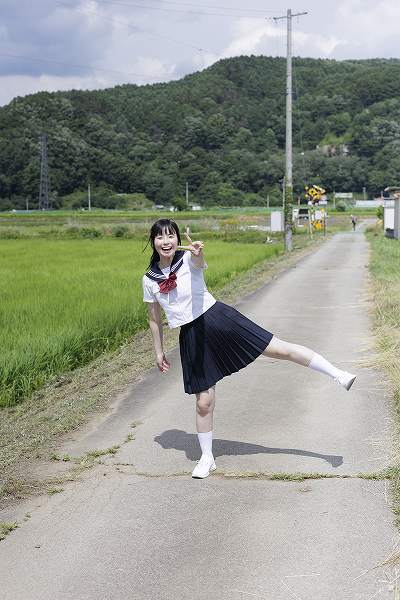 制服姿