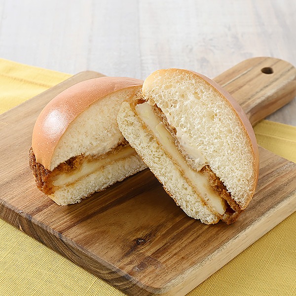 グラタンコロッケバーガー