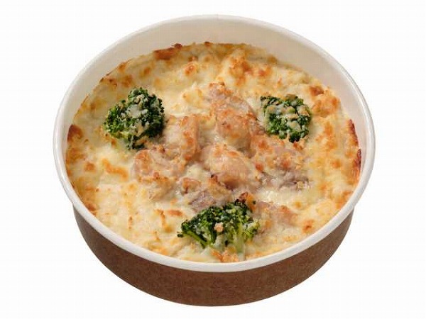 チキンマカロニグラタン