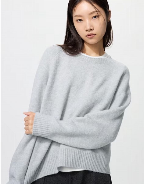 スフレヤーンクルーネックセーター