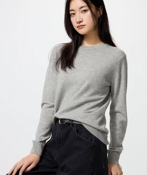 カシミヤクルーネックセーター