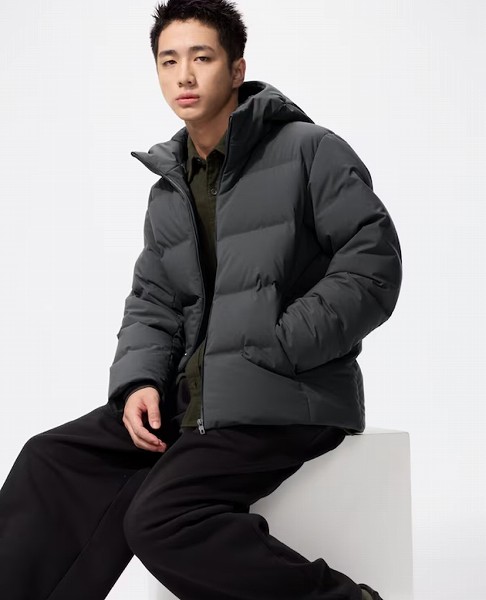 シームレスダウンパーカ