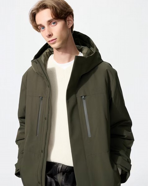 ハイブリッドダウンパーカ