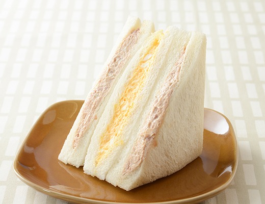 盛りすぎ！ツナたまごサンド