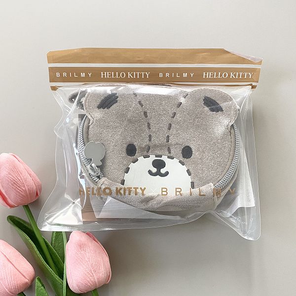 『HELLO KITTY × BRILMY リップが縦に収納できる ズボラに優しいミニコスメポーチ BOOK VELOUR TINY CHUM ver. SPECIAL PACKAGE』