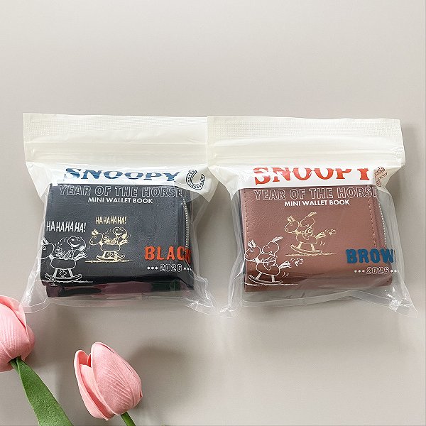 『SNOOPY YEAR OF THE HORSE MINI WALLET BOOK BLACK/BROWN』