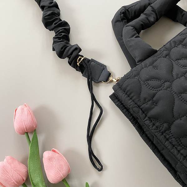 ショルダーストラップ