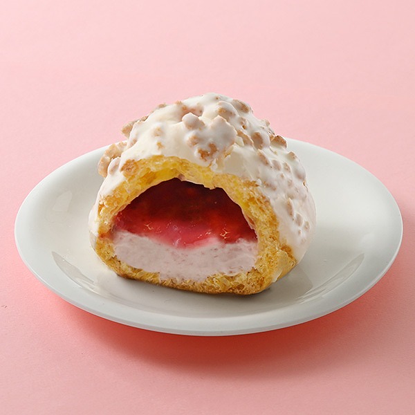 ザクザク食感いちごのクッキーシュー