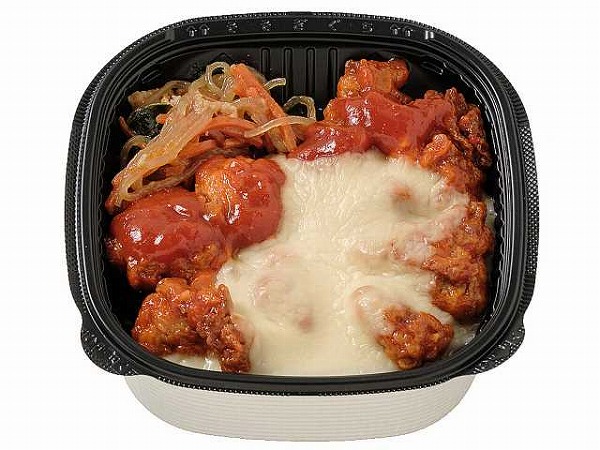 チーズの虜　ヤンニョムチキン丼