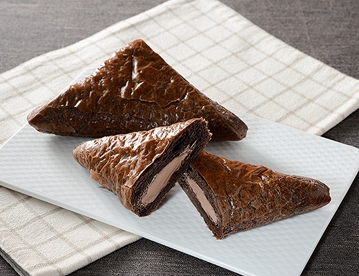 三角チョコホイップパイ