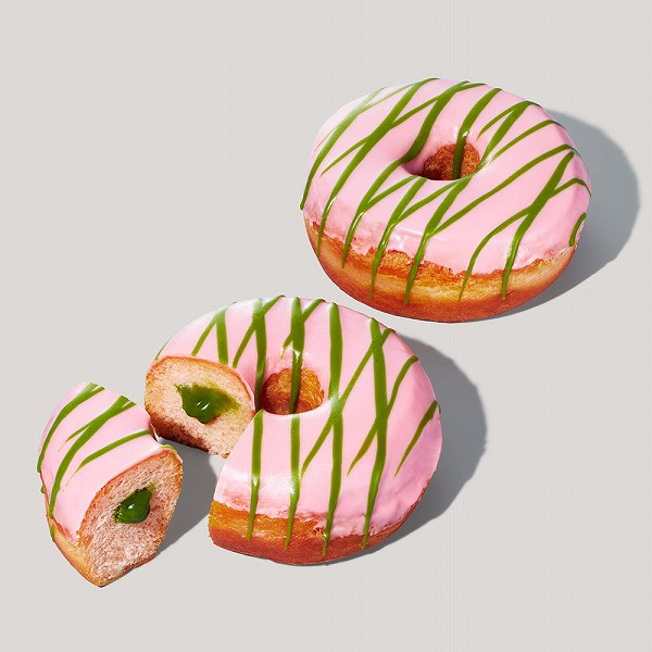 桜抹茶ドーナツ