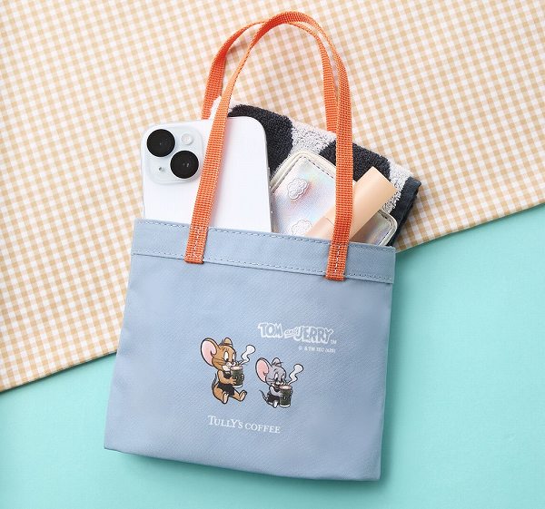 ドリンクと一緒に購入できる限定グッズ