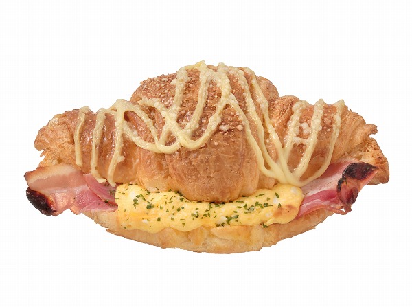 クロワッサン ベーコンエッグ