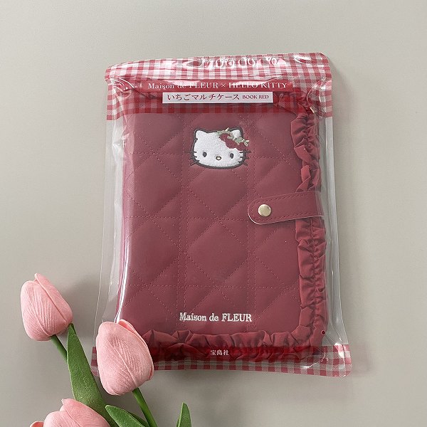 『Maison de FLEUR×HELLO KITTY いちごマルチケースBOOK RED』