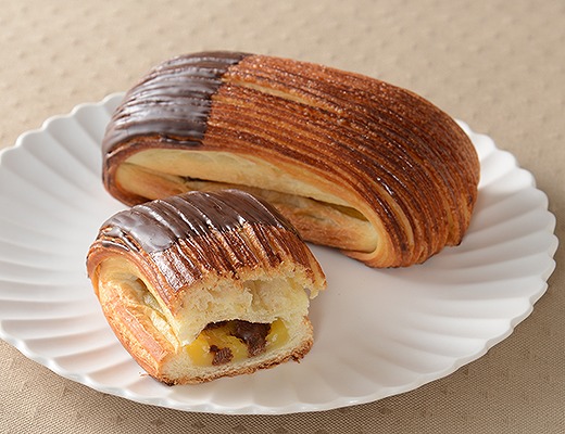 バター香るパンスイス　チョコ＆カスタード