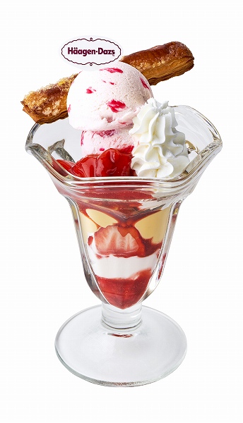 ICHIGO ミルフィーユパフェ with ハーゲンダッツ