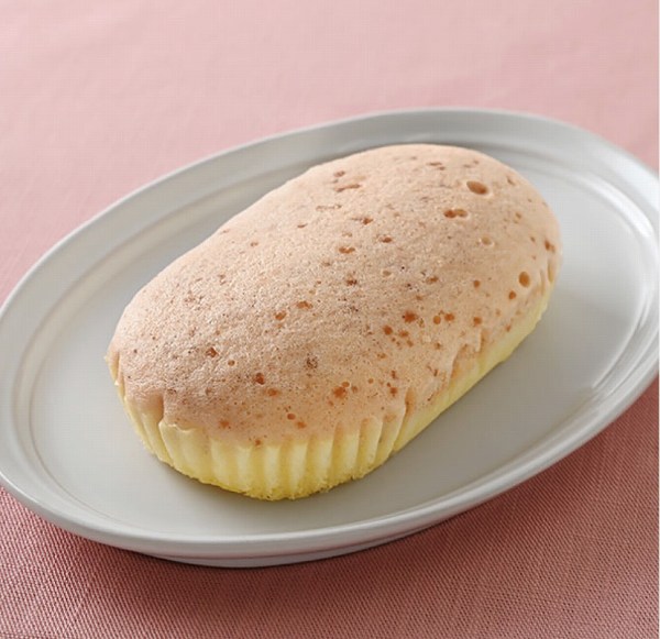 2層のいちごミルク蒸しケーキ