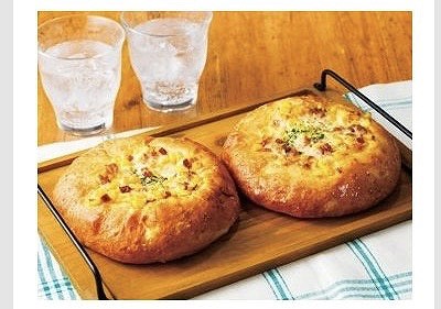 コーンベーコンマヨブレッド　4個入