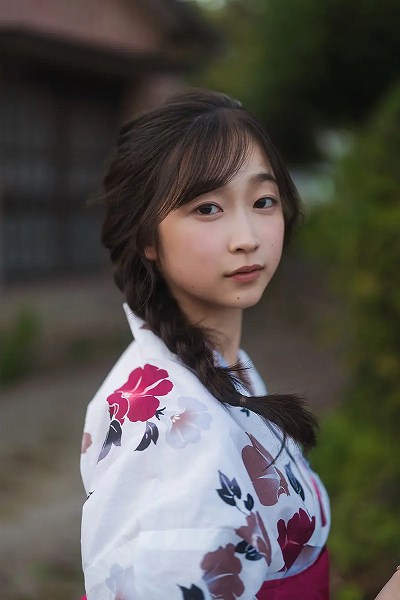 プロフィール