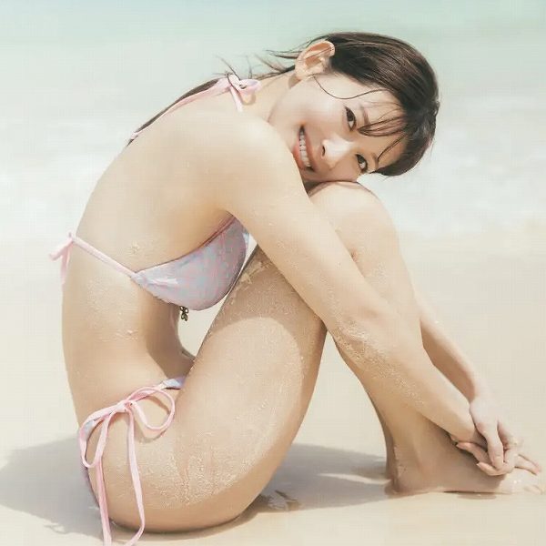 山本里菜