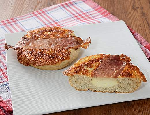 平焼きベーコンチーズパン