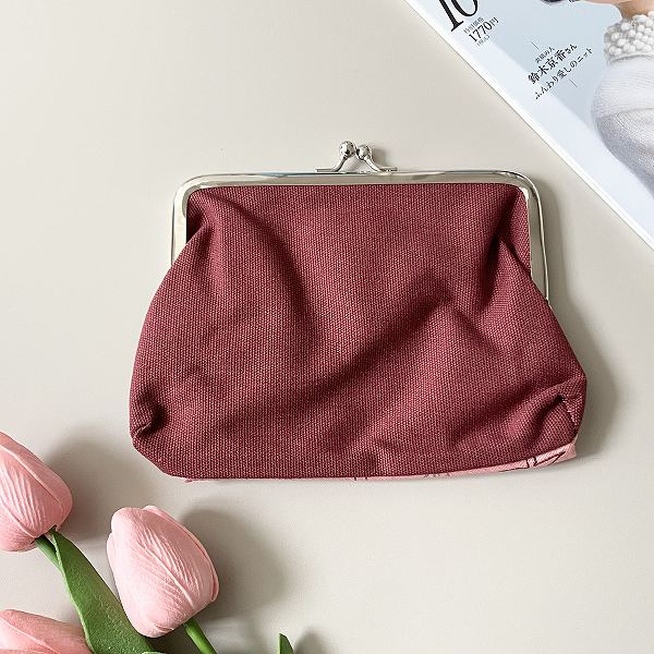 あずき色