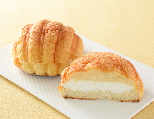 バターホイップメロンパン